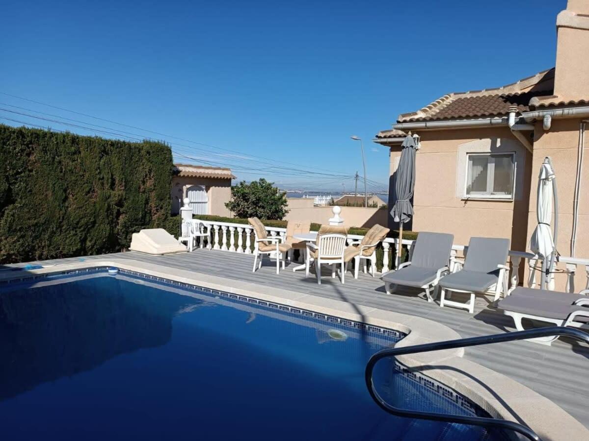 Quaint Ground Floor Apartment With Pool Lb1 Torrevieja Exteriér fotografie